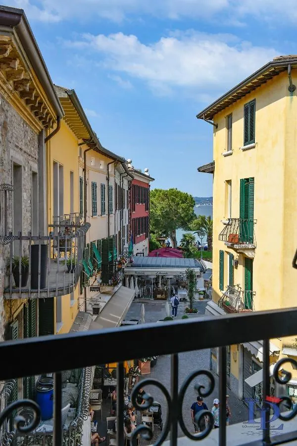 Desenzanoloft Official Partner Marriott Homes & Villas - Queen Of Sirmione Castle View 이탈리아